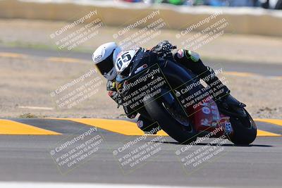 media/Oct-09-2022-SoCal Trackdays (Sun) [[95640aeeb6]]/Turn 2 (1110am)/